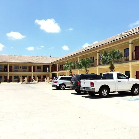 Boca Chica Inn And Suites Μπράουνσβιλ Εξωτερικό φωτογραφία