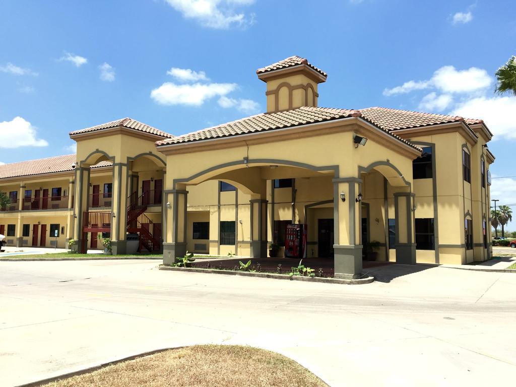 Boca Chica Inn And Suites Μπράουνσβιλ Εξωτερικό φωτογραφία