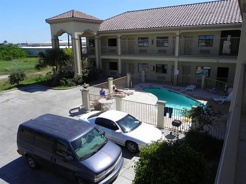 Boca Chica Inn And Suites Μπράουνσβιλ Εξωτερικό φωτογραφία