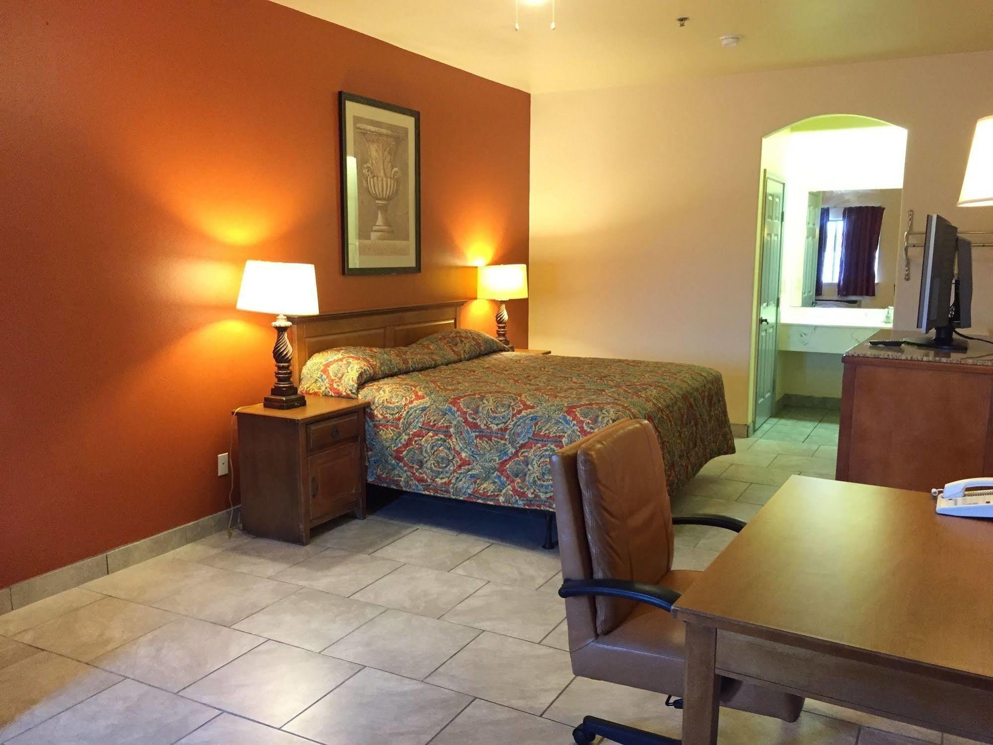 Boca Chica Inn And Suites Μπράουνσβιλ Εξωτερικό φωτογραφία